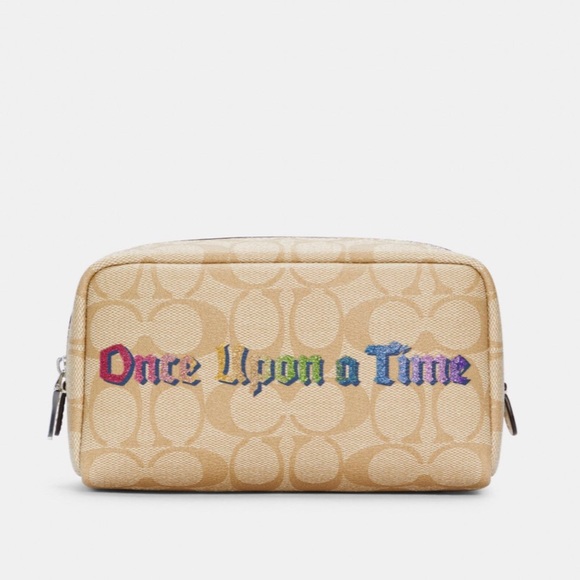 NWT Disney X Coach Once Upon A Time Cosmetic Case - Picture 7 of 8